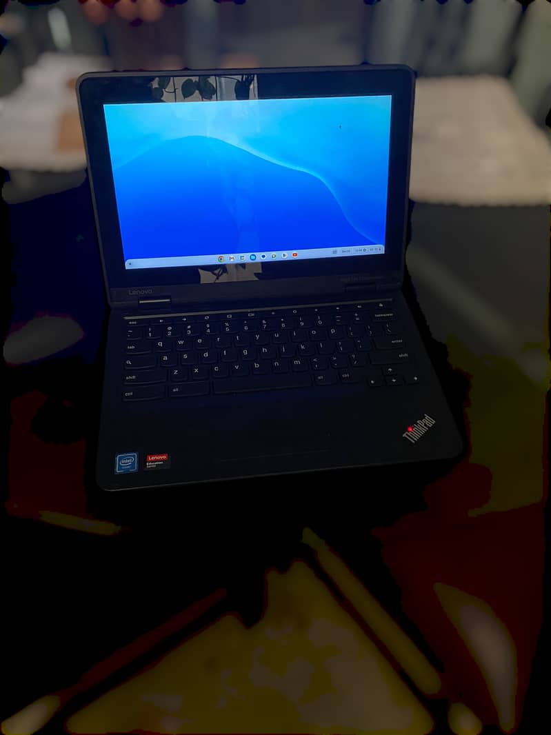 Lenovo yoga Chromebook 13