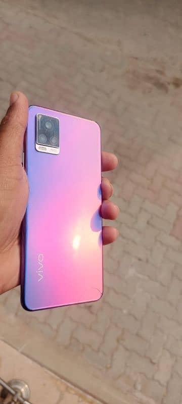 Vivo V20 8/128. DSLR Camera Mobile 1