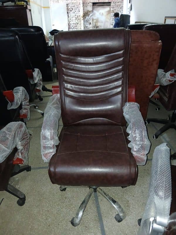 High quality office chair (C. O. D all our Pak) 4