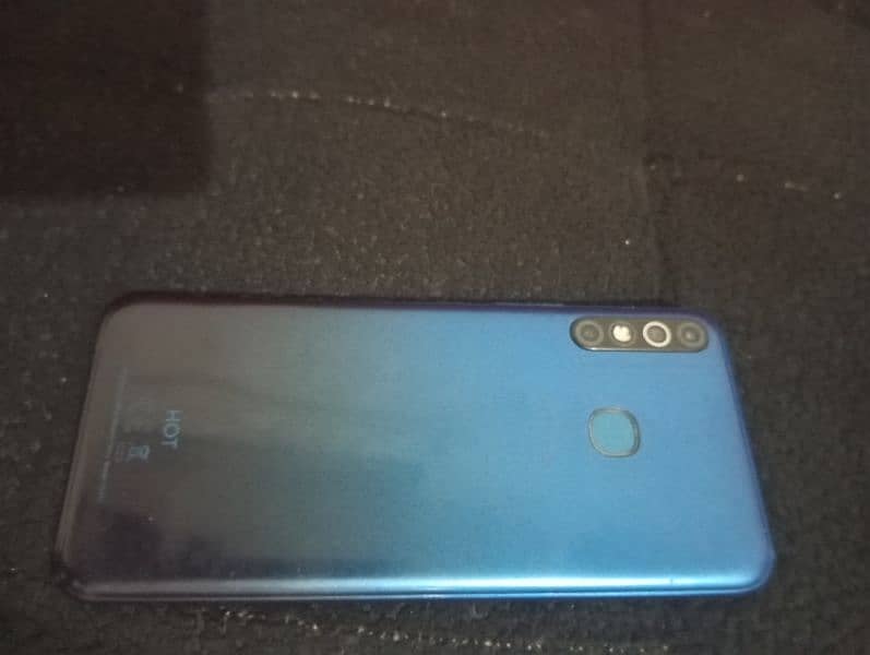 Infinix Hot 8 --4/64 1