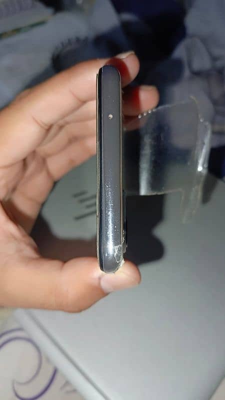 Realme Gt master edition condition 10/10 with original charges and box 2