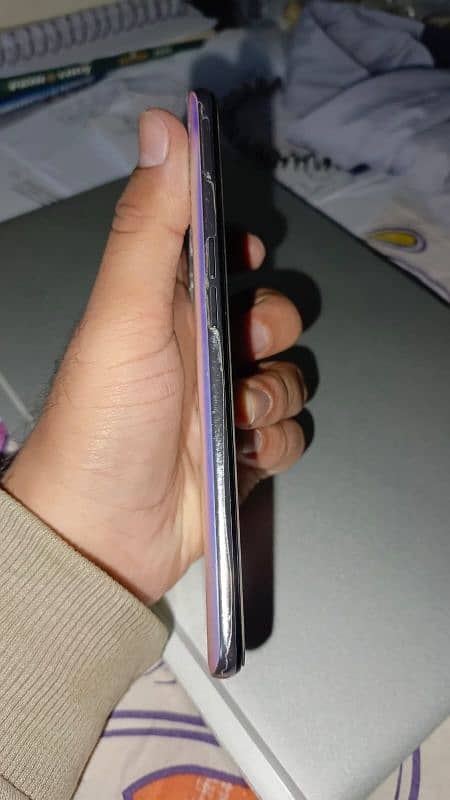 Realme Gt master edition condition 10/10 with original charges and box 4