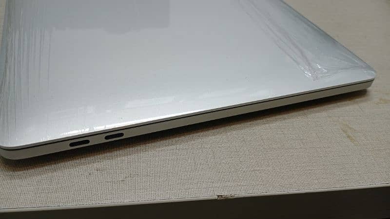 macbook pro 2020 m1 intel m2 m3 m4 0