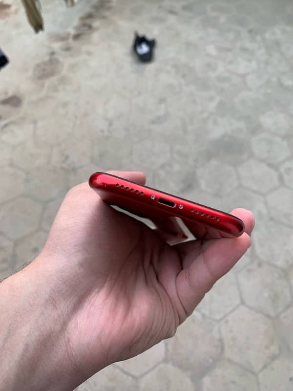 iPhone xr 3