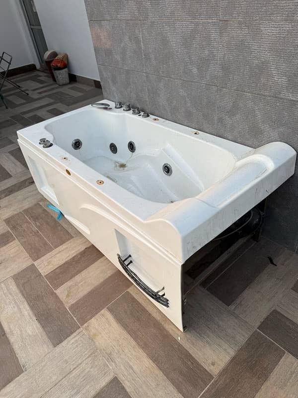 bath tub jaccuzi 2