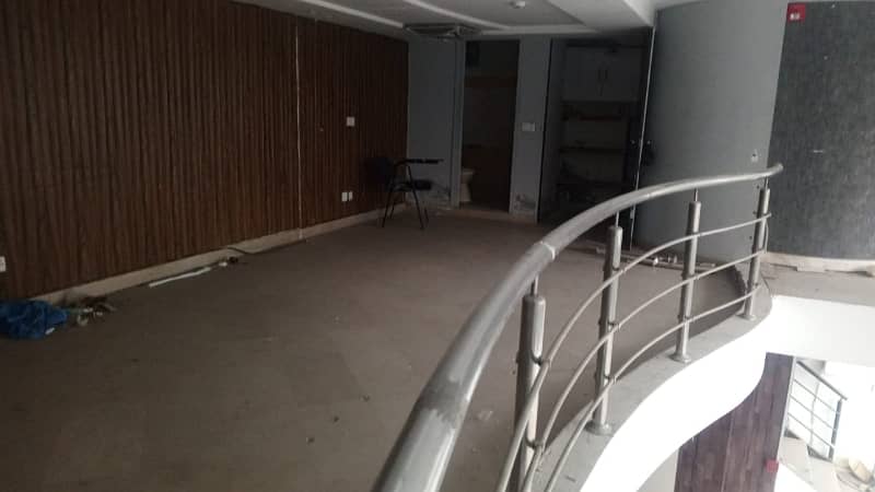 4 Marla Commercial Building for Rent in DHA Phase 4, Lahore 5