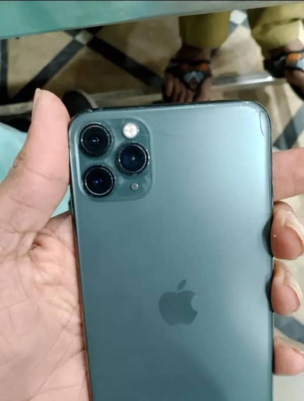 IPhone 11promax (ex possible with samsung and iPhone up model) 0