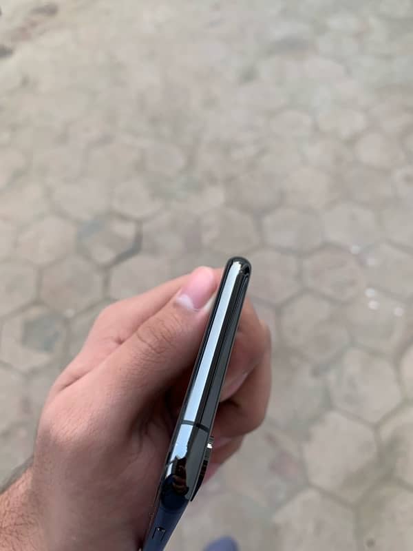 iPhone XS 2