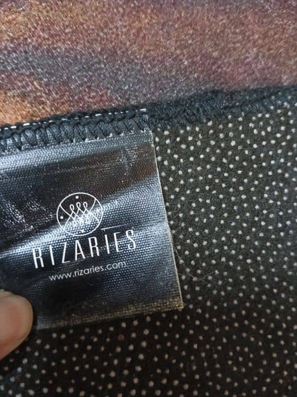 Branded carpet by "Rizaries" 2