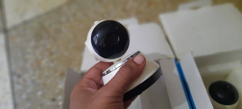 cctv camera wifi  card saport  2 box pak camera urgent sell 1