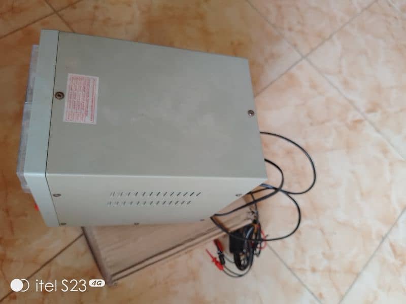 DC power supply 3