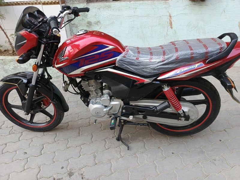 HONDA CB 125 F 2021 / 2024 model (0302-5328079) 11