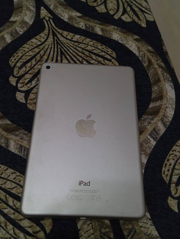 Apple iPad MINI 4 2