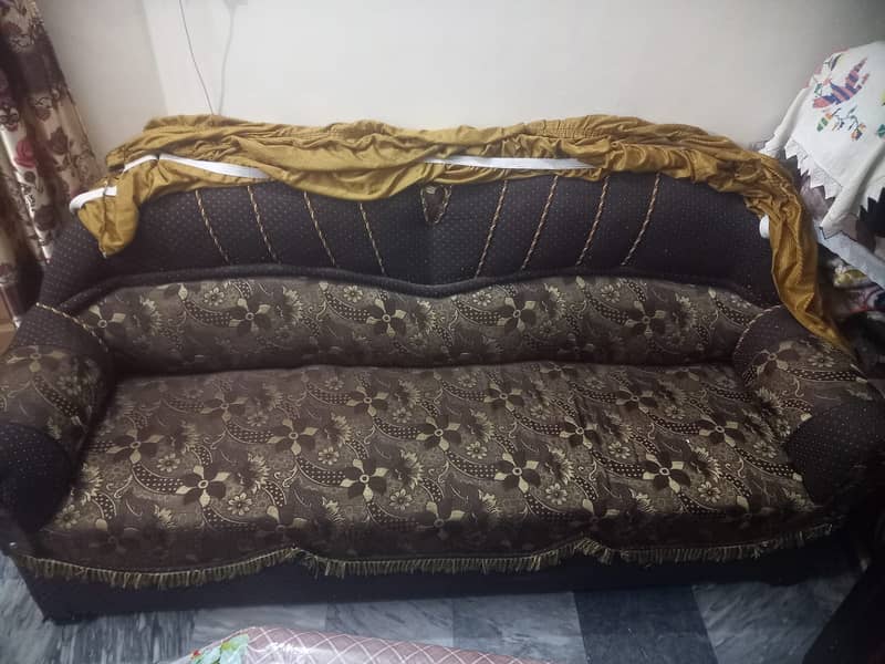 Double Bed, Sofa, Almirah, Wardrobe 7