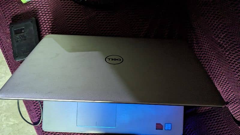 dell i5 8 generation  Inspiron i5570 2