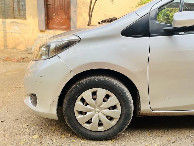 Toyota Vitz 2014 3