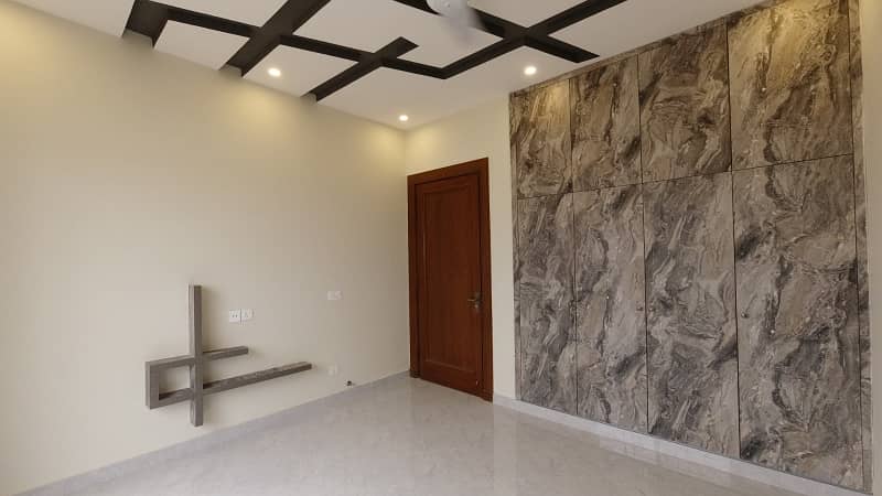 In Rawalpindi You Can Find The Perfect Prime Location House For sale 10