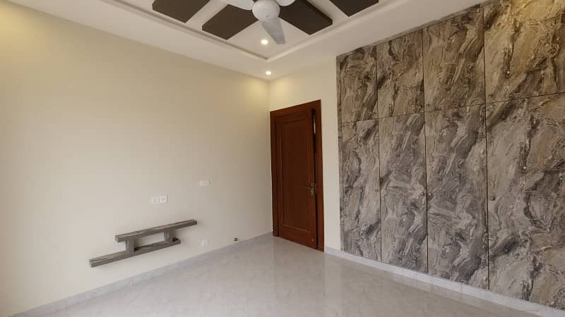 In Rawalpindi You Can Find The Perfect Prime Location House For sale 21