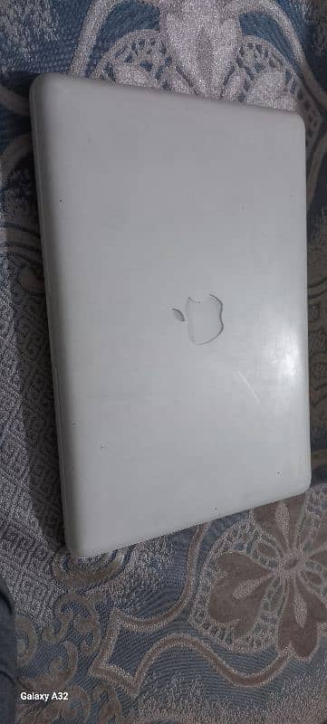 apple macebook better then dell and hp lenovo very good device 3