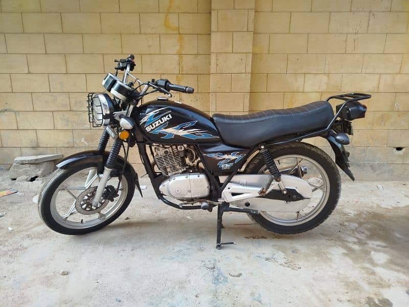 Suzuki GS 150 SE 2021 (Tubeless Tyres) 3