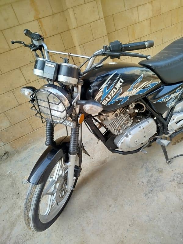 Suzuki GS 150 SE 2021 (Tubeless Tyres) 10