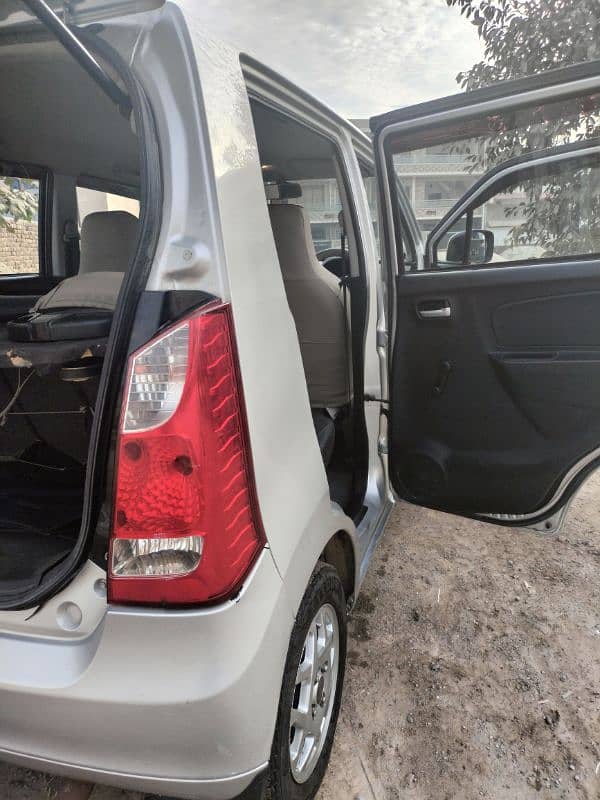 Suzuki Wagon R 2019 13