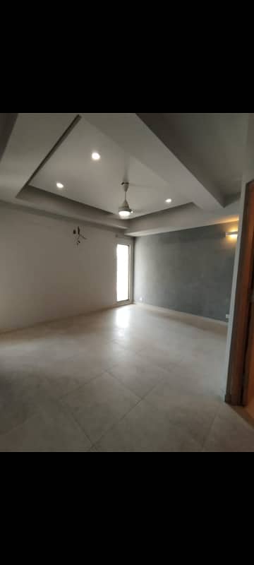 Serene Luxury: 2 Bedroom Apartment for Rent in Islamabad 31