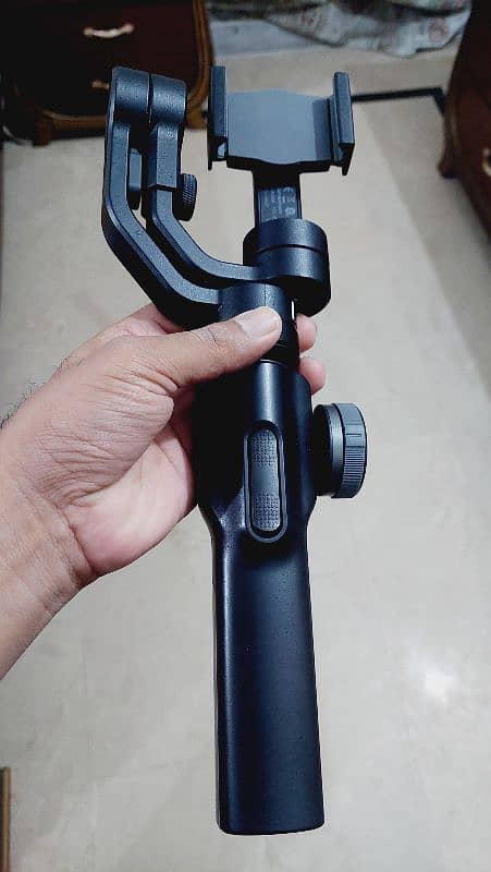 ZHIYUN SMOOTH 4 Gimbal For Mobile Like Brand New 3