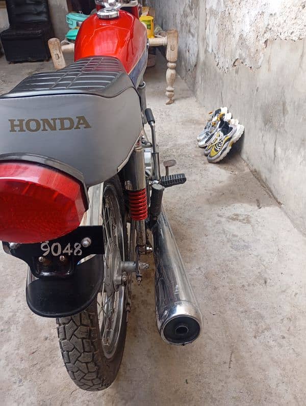 honda125 model 2005 1