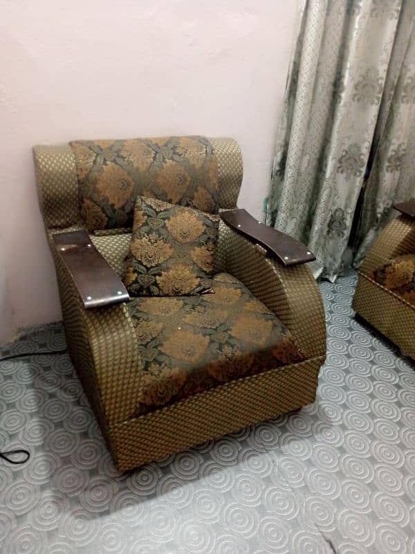 5 seater sofa 0