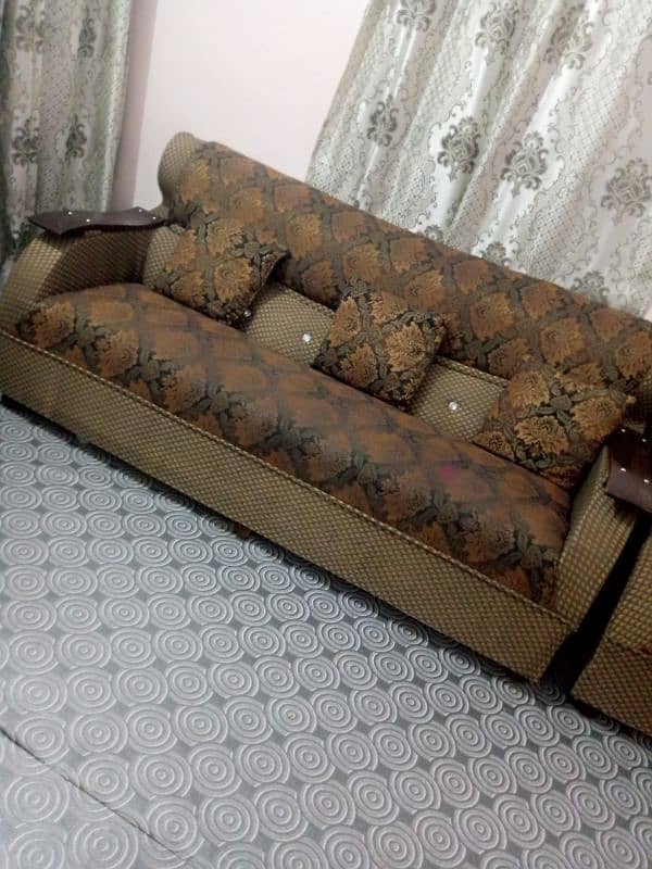 5 seater sofa 3