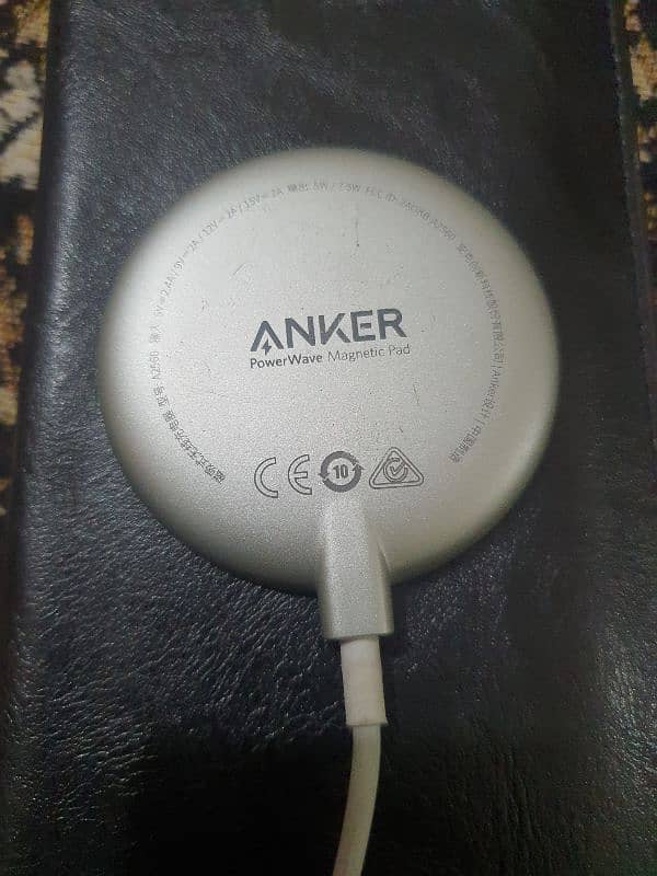 Anker orignal magsafe charger / iphone charger / iphone fast charger 3