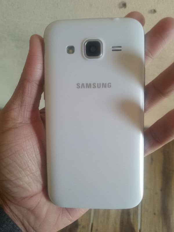 I am sale  Samsung Galaxy Core Prime 8 gb watsapp 03416653881 7