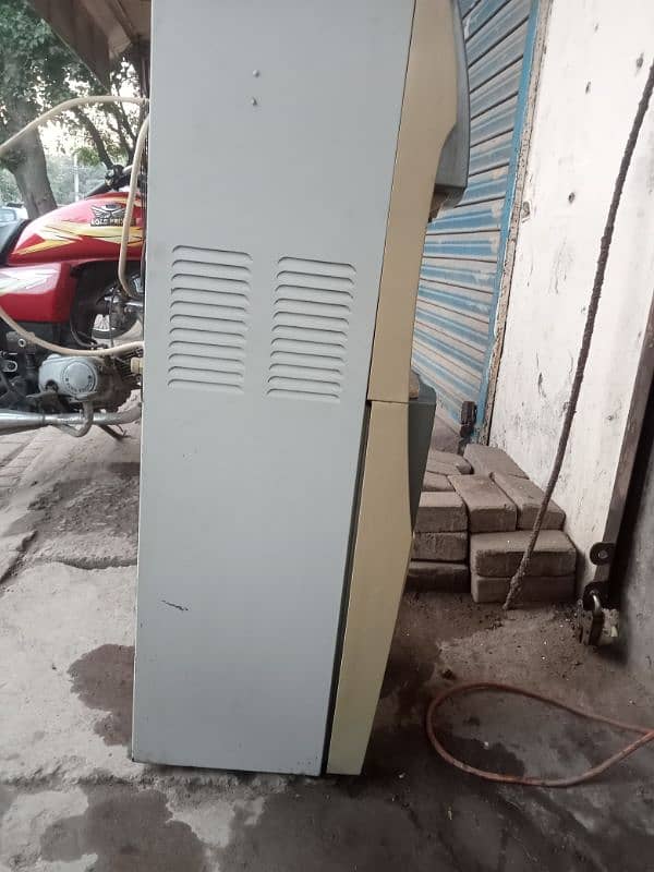 water Dispenser for Sale 2