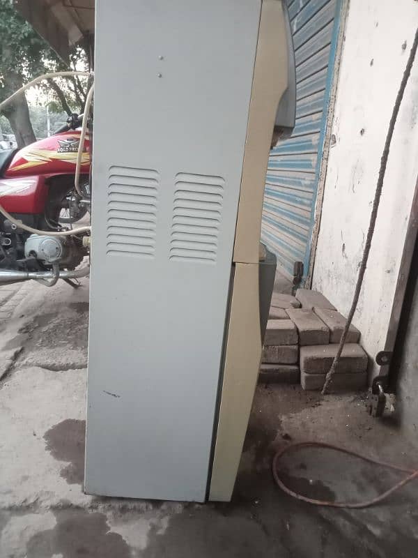 water Dispenser for Sale 3