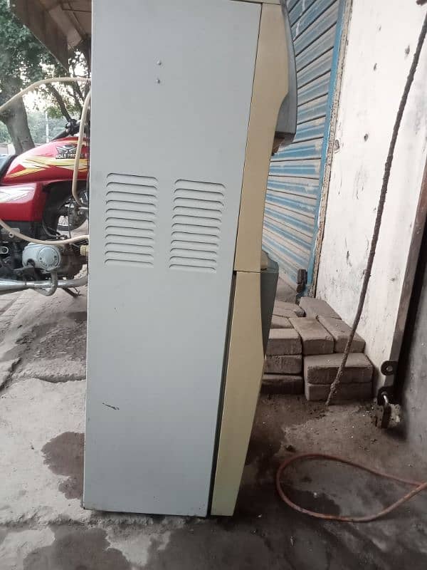 water Dispenser for Sale 7