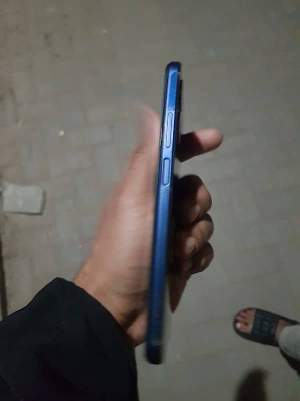 oppo a 17 full lush condition daba charger sath 1