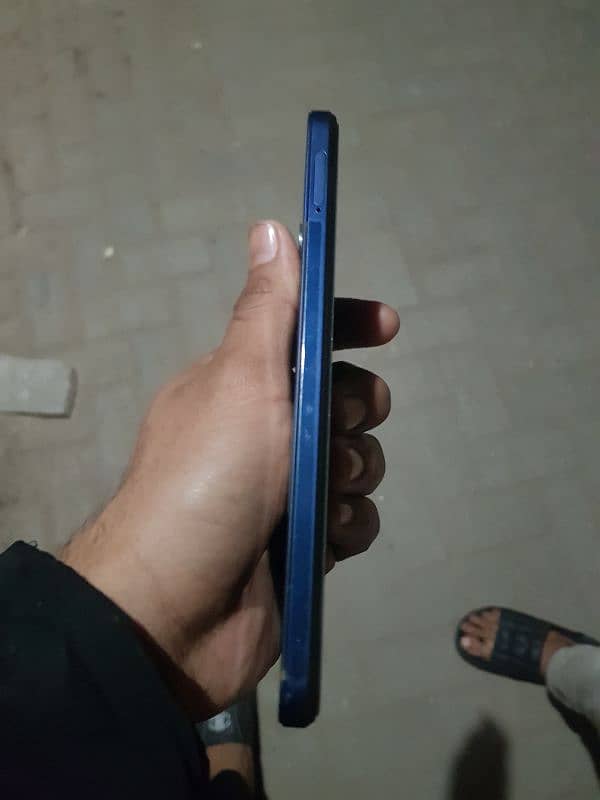 oppo a 17 full lush condition daba charger sath 3