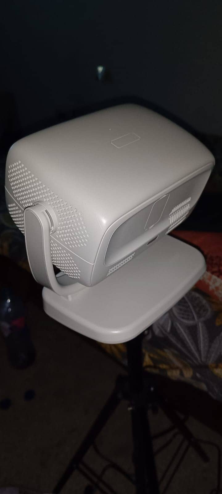 Smart Barry ht03 Android Smart Projector with Automatic Focus 9