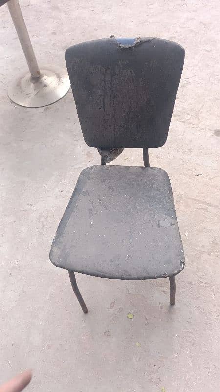 10 steel tables with different sizes and 8 chairs. 3