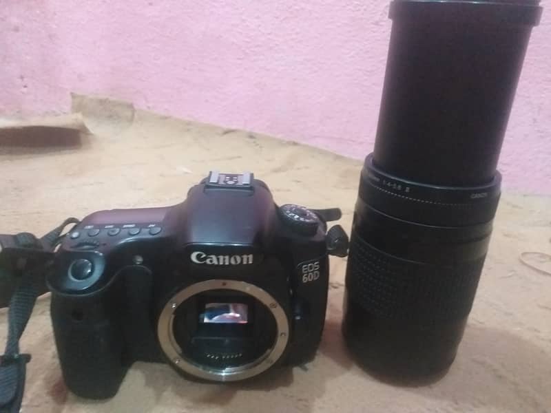 Canon 60D Dslr camera with 75.300 lens 2