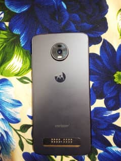 moto z4