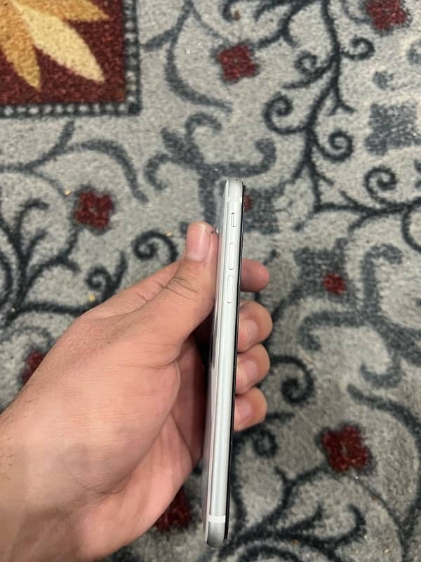 iPhone SE 2020 64gb pta prove 2