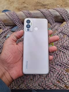 Infinix hot 12 play 4/64