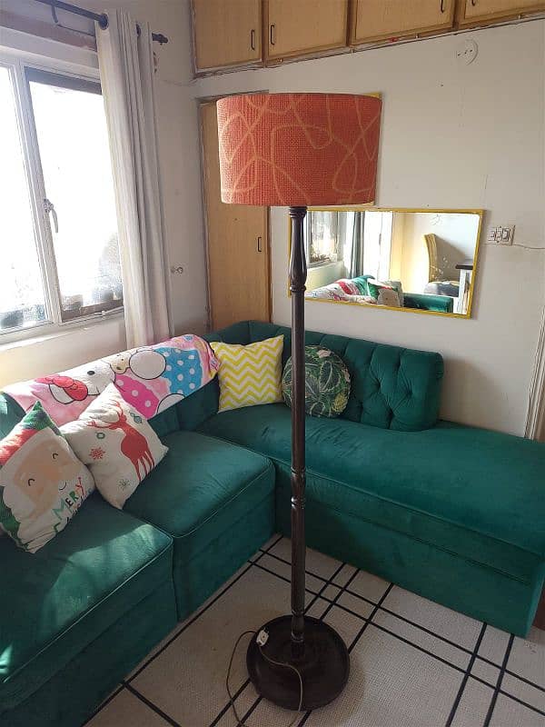 wooden floor lamp 1