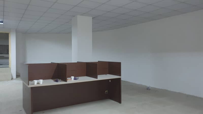 Area 1300 Sq. Ft Corporate Office Available For Rent On Reasonable Rent In Main Boulevard Road Gulberg 3 Lahore 1