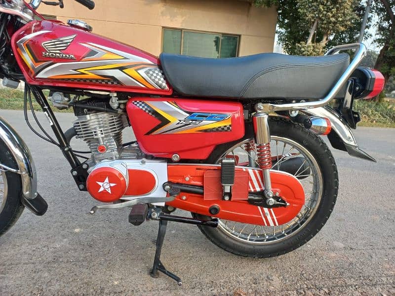 HONDA CG125 MODEL 2024/25 KM 3600 TOTAL GENUINE BIKE APL 4 KEY 2 2