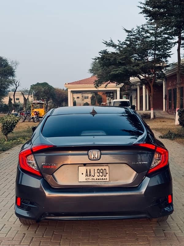 Honda Civic Oriel 2017 0