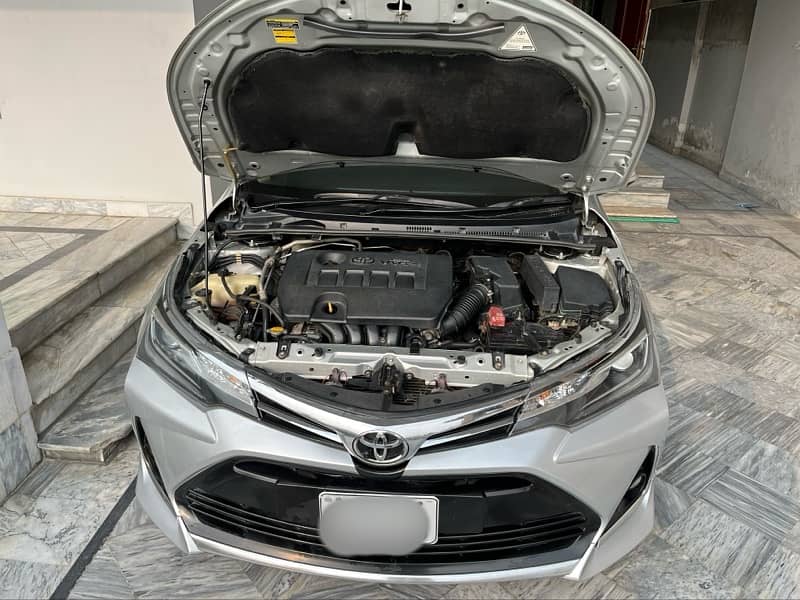 Toyota Altis Grande 2018 4