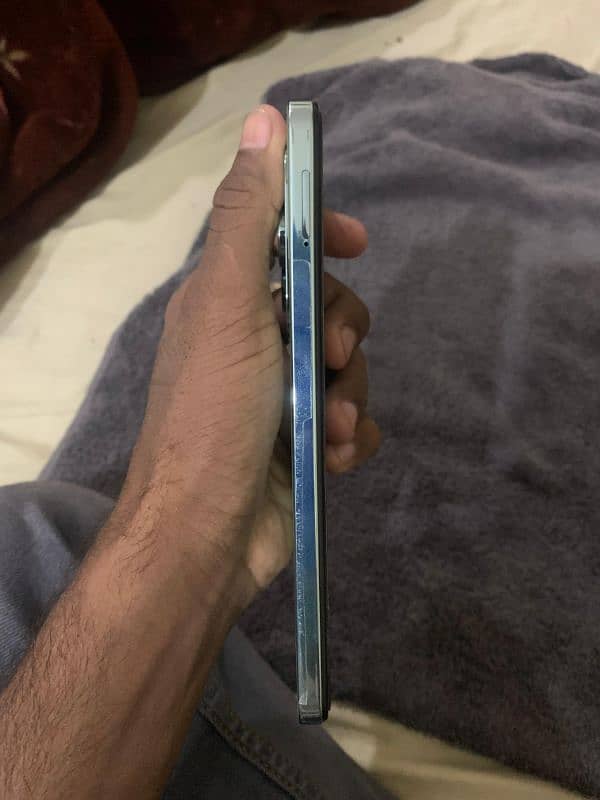 Infinix hot 40 pro 16+256 gb 10 by 10 3